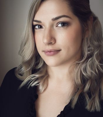 Portrait of Jenna Piper, REALTOR®.